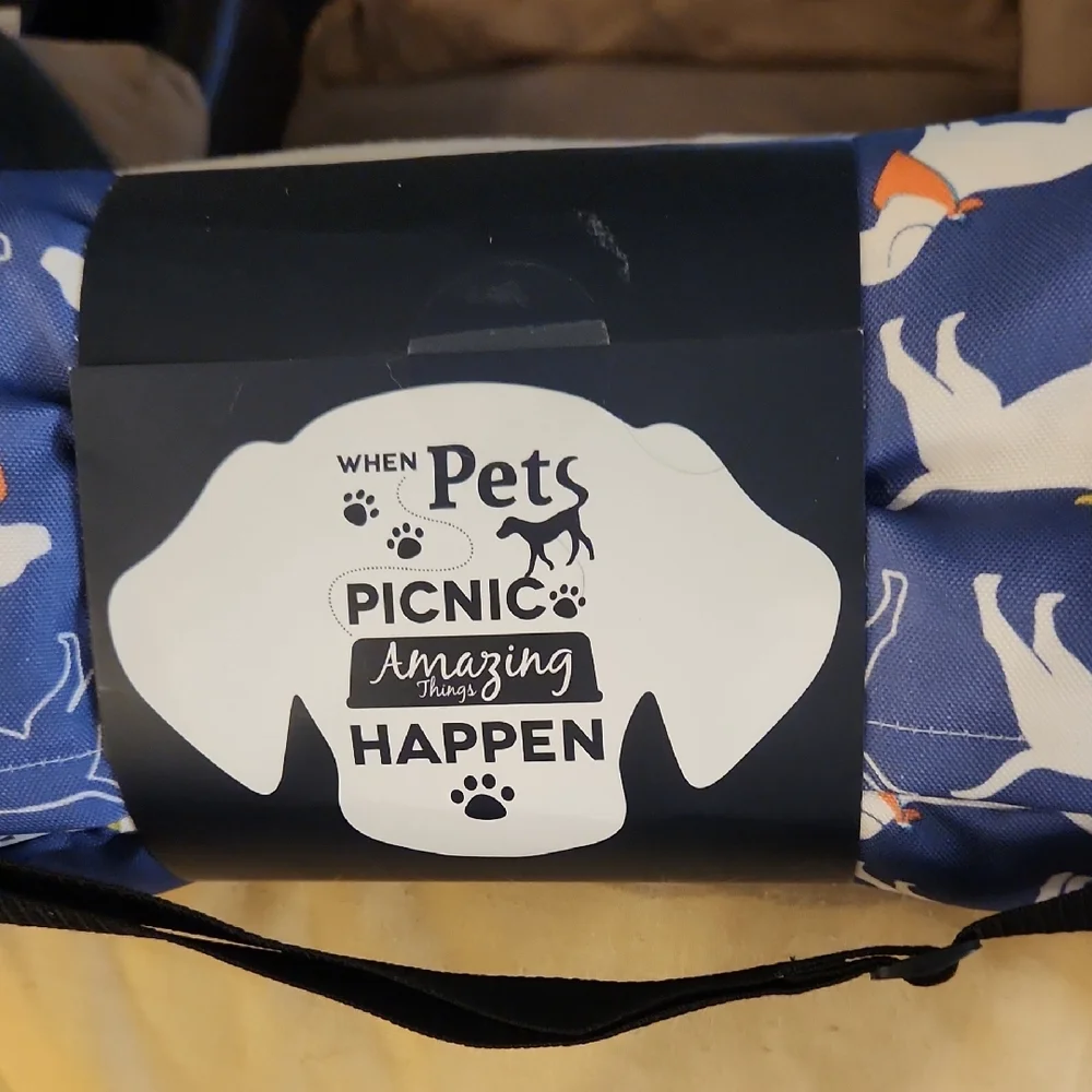 Blue Outdoor Pet Picnic Blanket NWT